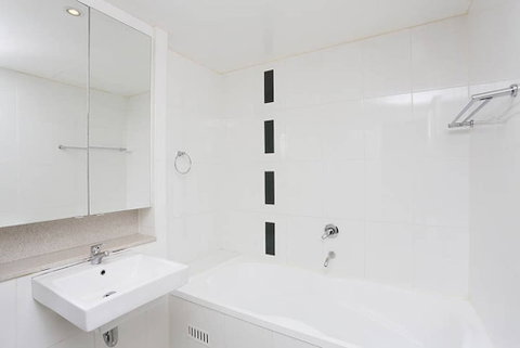 B08-darling Harbour Studio - Accommodation Redcliffe 4
