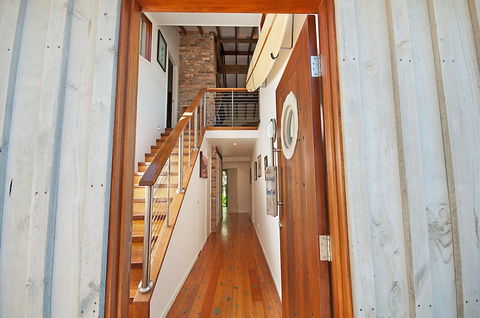 A PERFECT STAY - The Hawk At Wategos - Accommodation Redcliffe 2