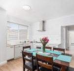 Wattle Grove Villa - Accommodation Redcliffe