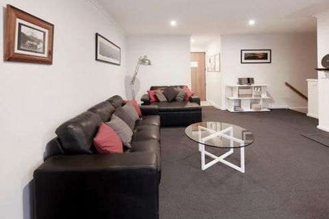 Elkhorn 12 - Accommodation Redcliffe 4