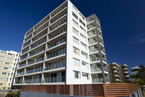 Ebbtide Unit 5 / 2 6 North Street - Accommodation Redcliffe 5
