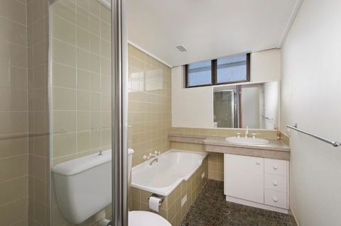 Tasman Towers 5 3 Munster Street - Accommodation Redcliffe 3