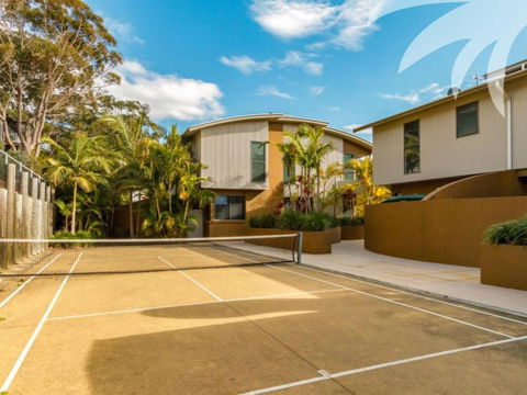 Boom 8 - Accommodation Redcliffe 3
