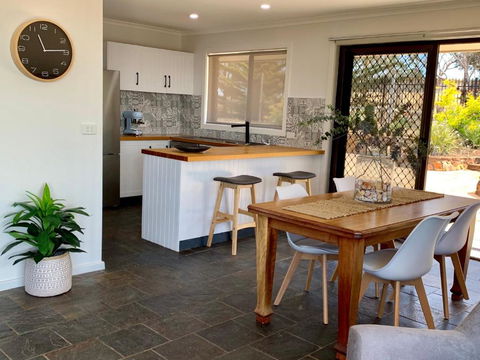 Nepean View - Accommodation Redcliffe 4