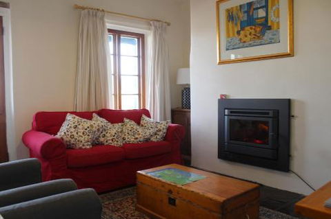 Victoria Cottage - Accommodation Redcliffe 6