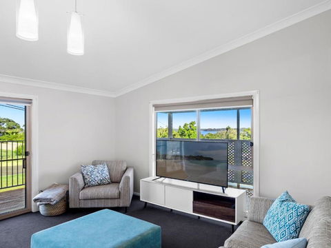 Totalee Coastal - Accommodation Redcliffe 5