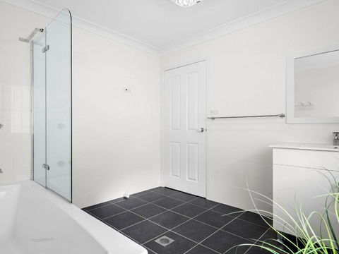 Totalee Coastal - Accommodation Redcliffe 4