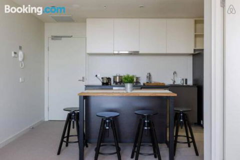 A Cozy CBD Suite With Spectacular City Views - Accommodation Redcliffe 5