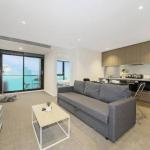 A Modern & Central Apt With Beautiful City Views - Accommodation Redcliffe 0