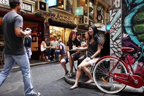 A Comfy & Central 2BR Apt Near Flinders Station - Accommodation Redcliffe 2