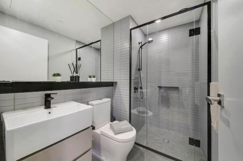 A Modern 2BR Apt 5 Min Walk To Melbourne Central - Accommodation Redcliffe 2