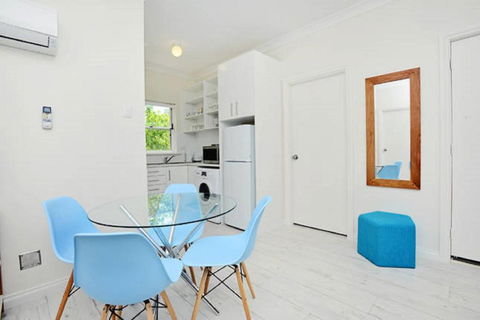Smugglers Resort Style Apartments No 9 - Accommodation Redcliffe 6