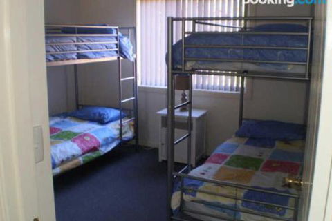 Retreat On Surf Beach - Accommodation Redcliffe 6