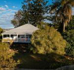 Stunning Queenslander - Accommodation Redcliffe