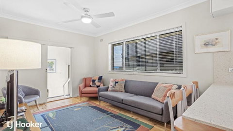 Yacaaba Beautiful Waterfront Location - Accommodation Redcliffe 5