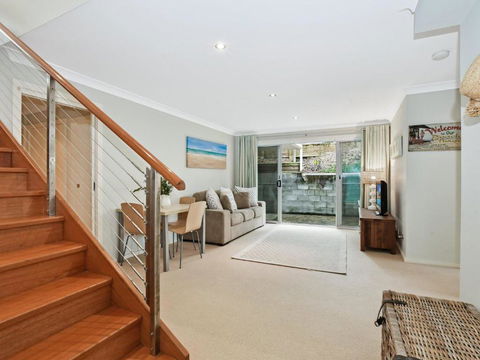 East Coast - Accommodation Redcliffe 6