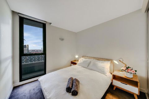 A Modern 2BR CBD Apt City Views FREE Parking - Accommodation Redcliffe 6