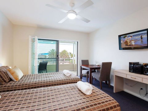 Oaks Pacific Blue 278 265 Sandy Point Road - Accommodation Redcliffe 1