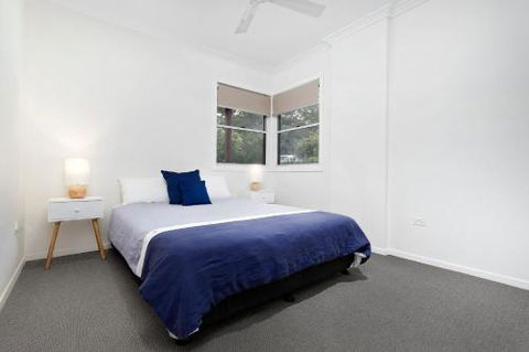 Coastal Retreat - Accommodation Redcliffe 3