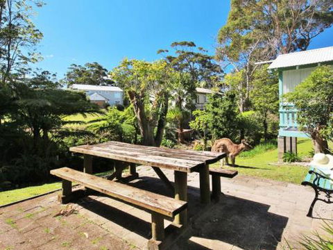 Cottage 3 Hyams Beach Seaside Cottages - Accommodation Redcliffe 1