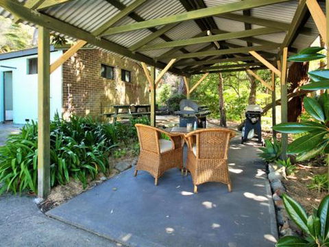 Cottage 6 Hyams Beach Seaside Cottages - Accommodation Redcliffe 5