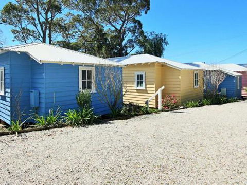 Cottage 6 Hyams Beach Seaside Cottages - Accommodation Redcliffe 2