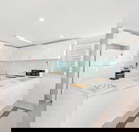 Harbourview 4 - Accommodation Redcliffe