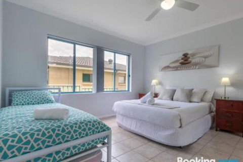 Villa San Gabriel Vincentia Sleeps 14 4pm Check Out Sundays - Accommodation Redcliffe 3