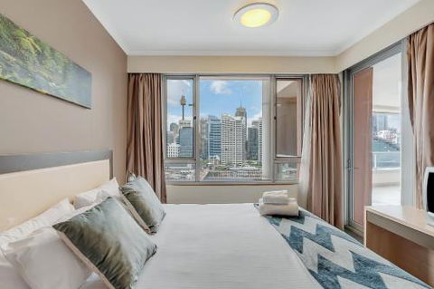 DREAM HARBOUR VIEW 2 BRM / GYM POOL & PARKING - Accommodation Redcliffe 4