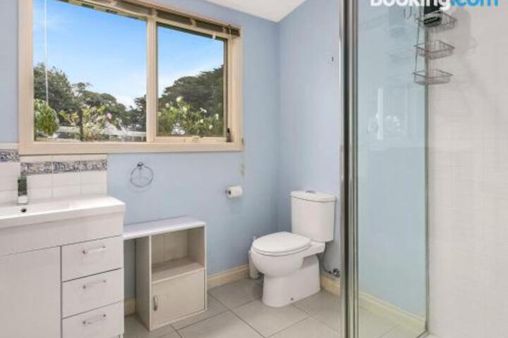 Glen Alvie ACT Accommodation Redcliffe
