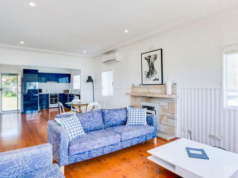 Bimbadgen At Hyams Beach 4pm Check Out Sundays - Accommodation Redcliffe 1