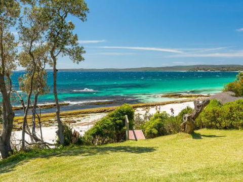 Bimbadgen At Hyams Beach 4pm Check Out Sundays - Accommodation Redcliffe 3
