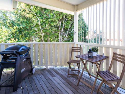 Hyams Seaside Apartment 4pm Check Out Sundays - Accommodation Redcliffe 1