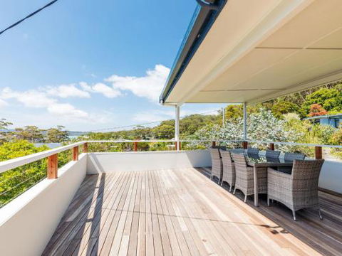 Unwind At Hyams Beach 4pm Check Out Sundays - Accommodation Redcliffe 0