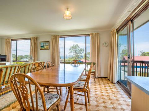 Fishermans Rest 4pm Check Out Sundays - Accommodation Redcliffe 2
