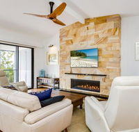 Kickenbach at Hyams Beach 4pm Check Out Sundays - Accommodation Redcliffe