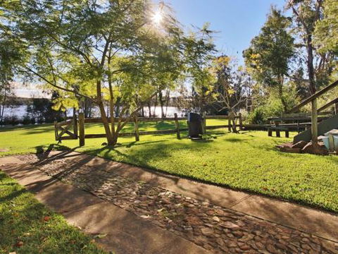 The Lake House At Erowal Bay 4pm Check Out Sundays - Accommodation Redcliffe 0