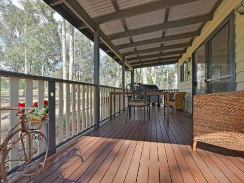Olive Grove Villa 3 Suite With Large Bath - Accommodation Redcliffe 4