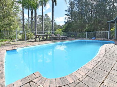 Olive Grove Villa 3 Suite With Large Bath - Accommodation Redcliffe 0