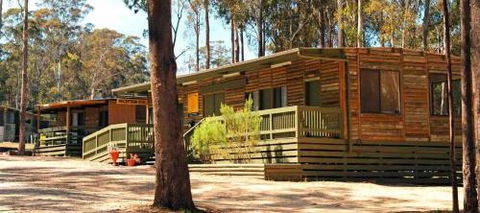 Lakes Entrance Log Cabins - Accommodation Redcliffe 0