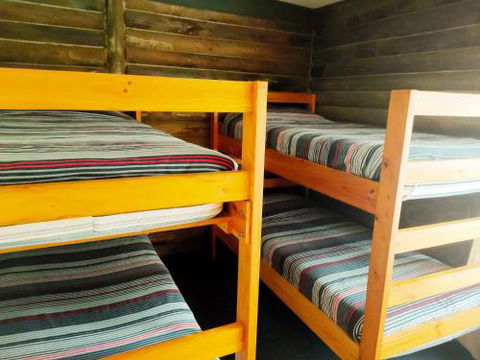 Lakes Entrance Log Cabins - Accommodation Redcliffe 3