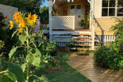 Hilltop Gallery - Accommodation Redcliffe 6