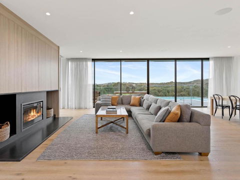 Fairway Views - Accommodation Redcliffe 4
