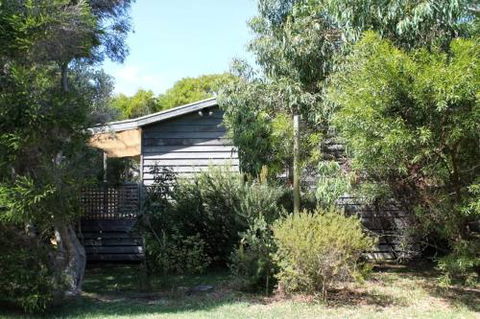 43 The Boulevard Sandy Point - Accommodation Redcliffe 4