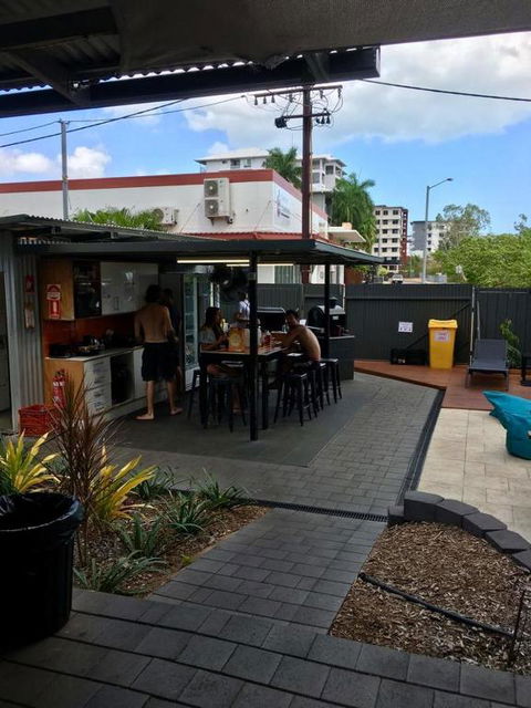 The Cozy Hostel - Accommodation Redcliffe 5