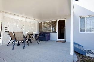 Thurlow Avenue 2 / 49 - Accommodation Redcliffe 2