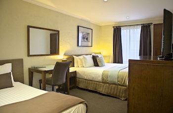 Peppers Rundells Alpine Lodge - Accommodation Redcliffe 2