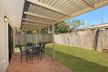 Oomoo 27a - Accommodation Redcliffe 6