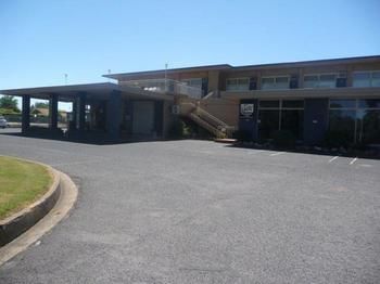 Oriana Motor Inn - Accommodation Redcliffe 0