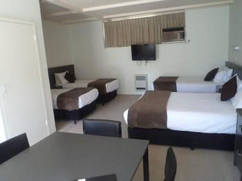 Oriana Motor Inn - Accommodation Redcliffe 5